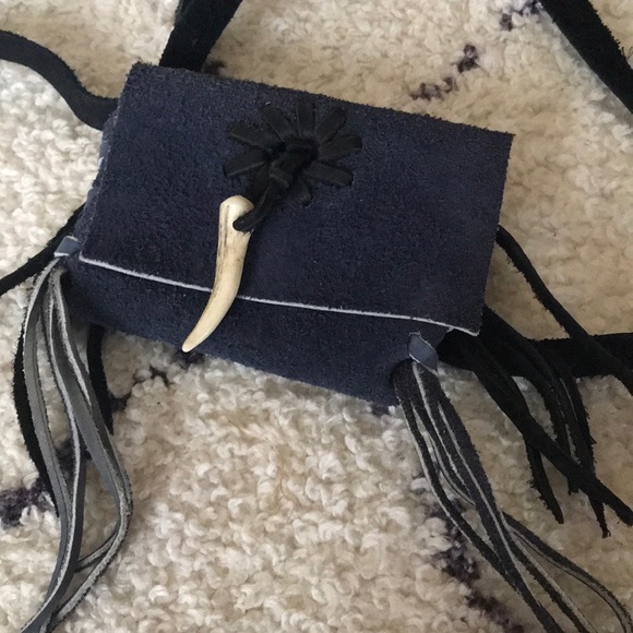 Jimmi WZ Crossbody Bag - Picture 2 of 5